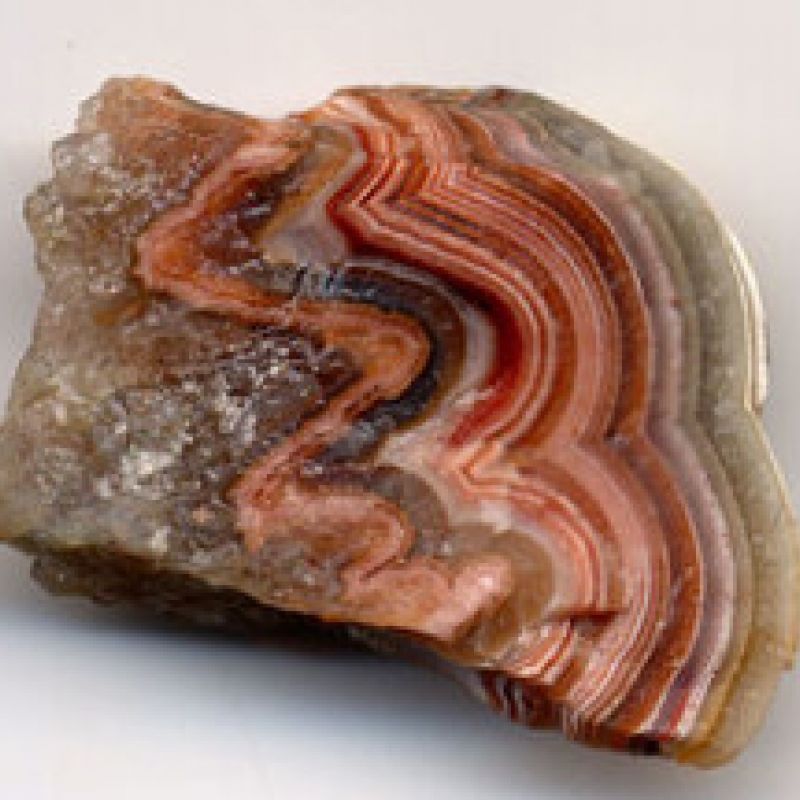 Raw Sardonyx crystal metaphysical properties, meanings, uses, benefits, healing energies, chakras